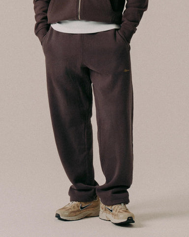 BLKVIS Script Sweatpants raisin
